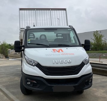 Photo Camion benne Iveco simple cabine